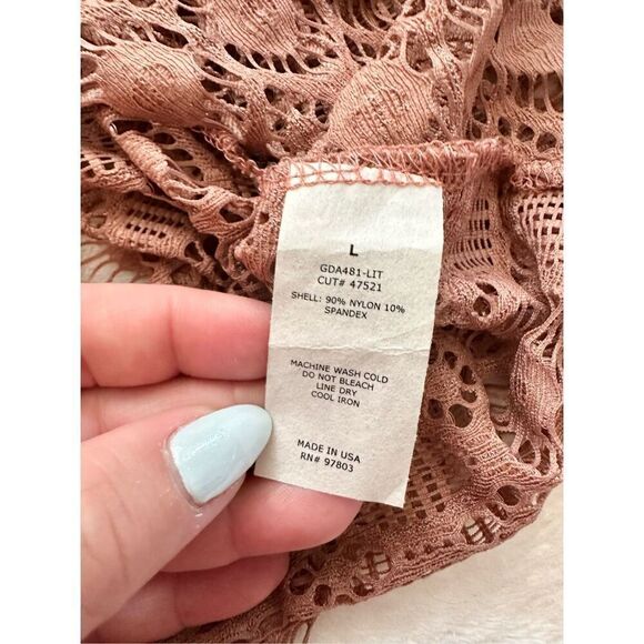 Green Envelope NWT dusty rose crochet bell sleeve open tie back swim coverup - Picture 4 of 6